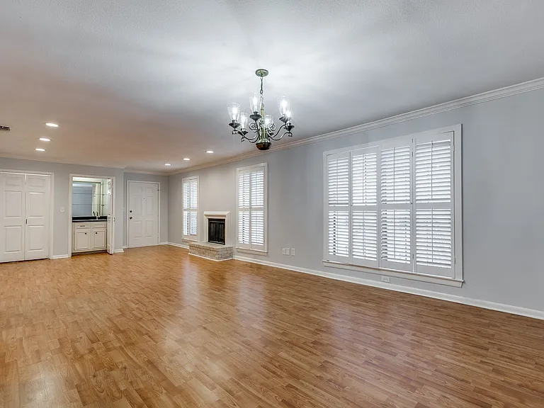 2611 Eisenhauer Rd #903 — Photo 7