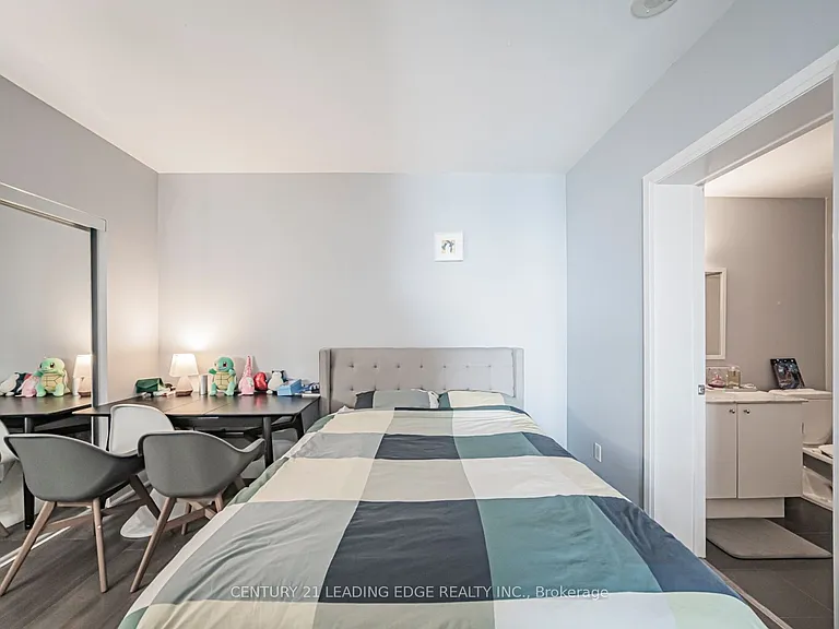 2191 Yonge St #5104 — Photo 28
