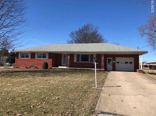 406 S State St, Annawan, IL 61234