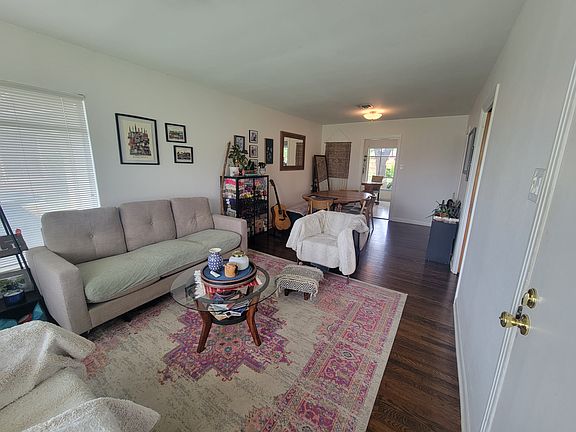 Living Room/Dining Room