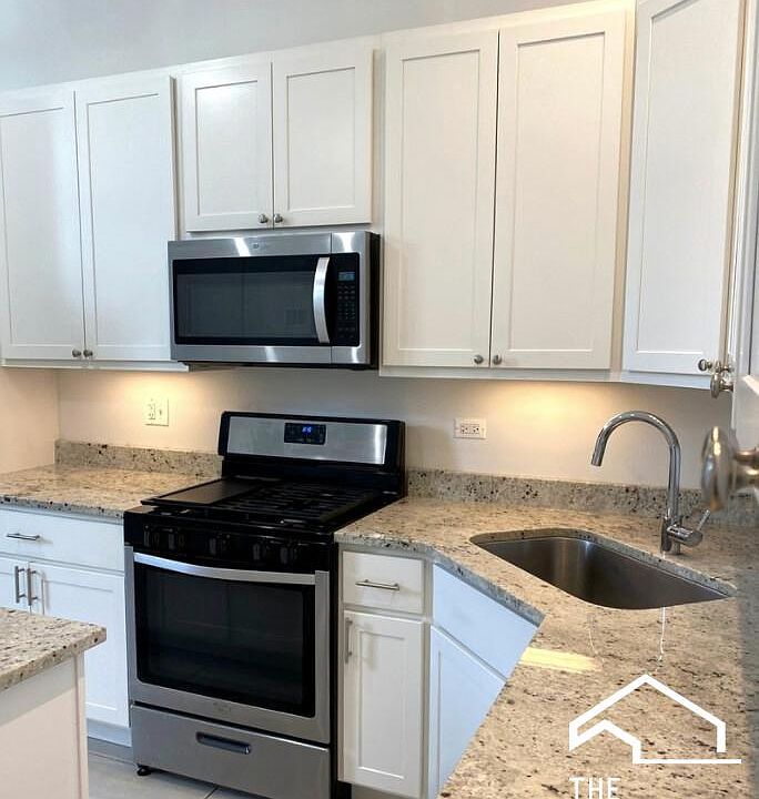 1st image of 524 W Eugenie St #1C