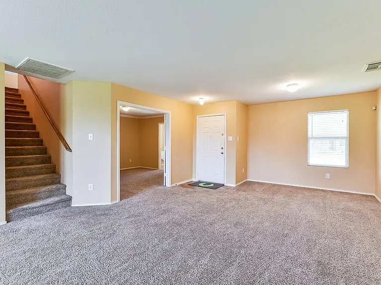 7906 Ashland Springs Ln — Photo 5