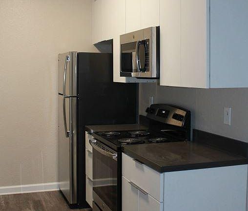 2nd image of 6500 Cottonwood Cir #6502H