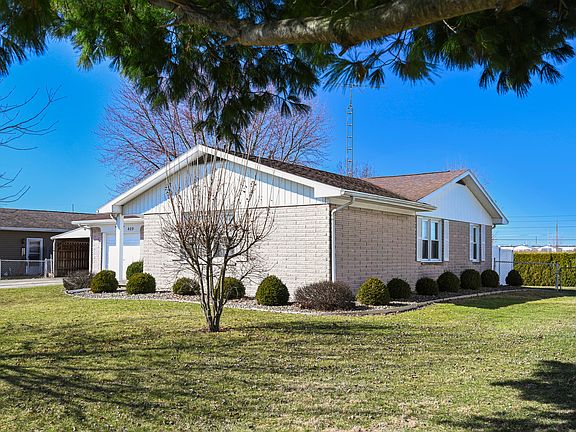 4th image of 409 N Amrhein Dr