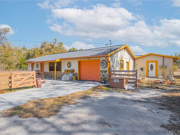 2nd image of 1711 N Croft Ave