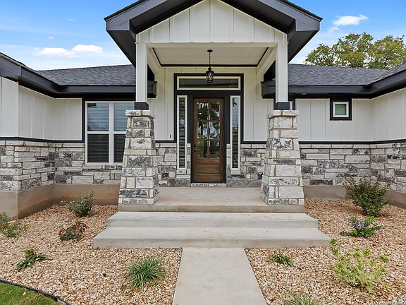 5th image of 141 Hondo Drive