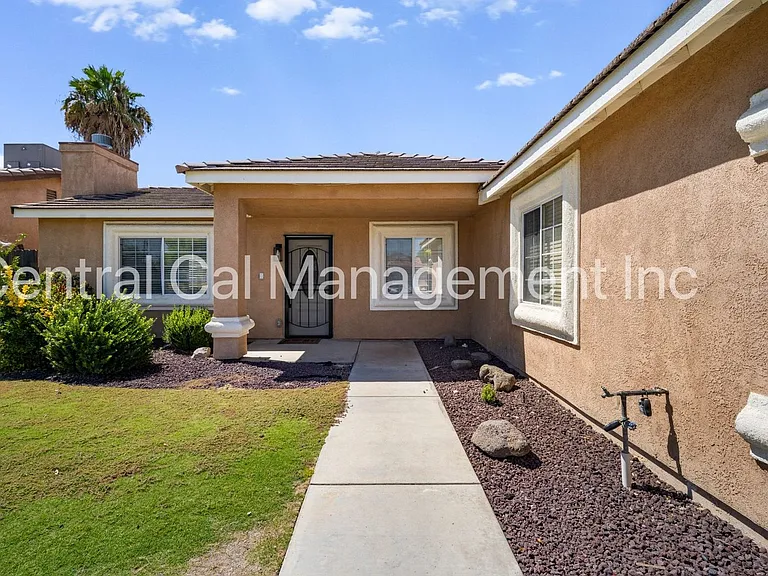 5029 Trabuco Canyon Dr — Photo 4