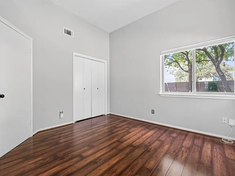 16174 Golden Sands Dr — Photo 13