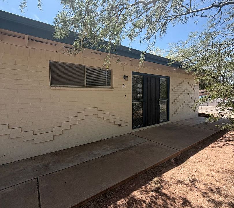 1st image of 1620 E Blacklidge Dr #Black1620-p11