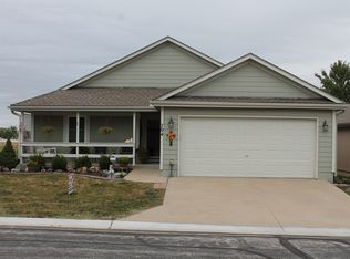 704 E Saturn Dr, Raymore, MO 64083
