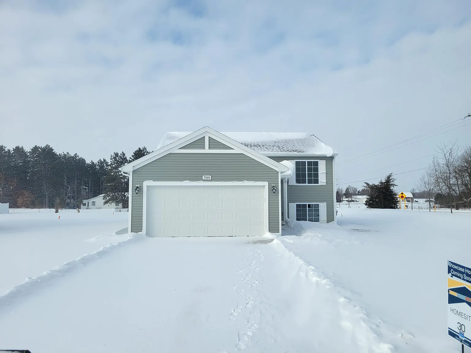 7999 Sierra Dr photo 1