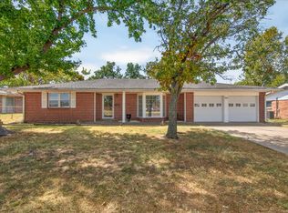 6009 SE Baylor Dr, Bartlesville, OK 74006