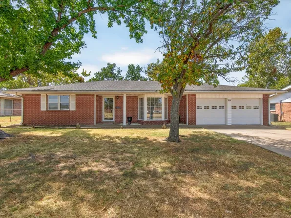 6009 SE Baylor Dr, Bartlesville, OK 74006