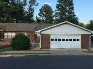 813 Richard St, Hot Springs, AR 71913