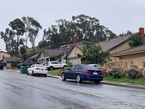 4th image of 241 Kristin Ct