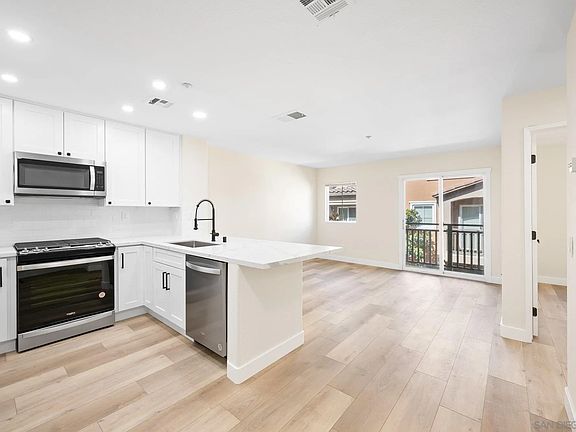 4th image of 518 62nd St Unit 22