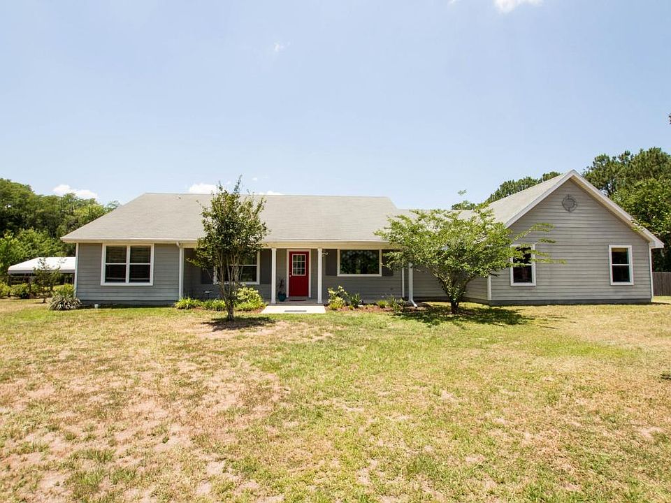 1st image of 2720 Seminole Village Dr