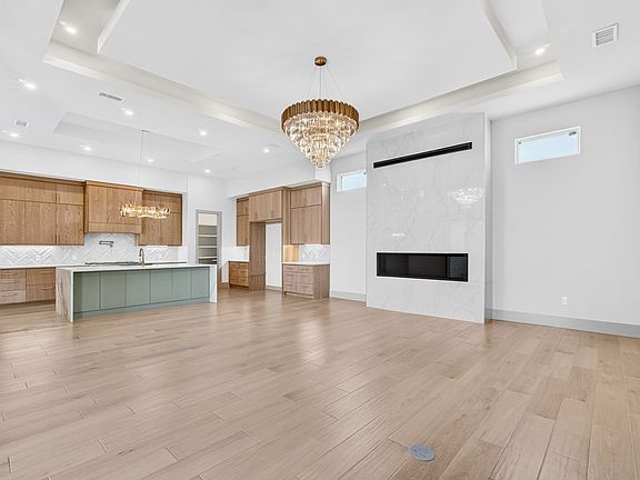 2nd image of 5802 Landon Ct