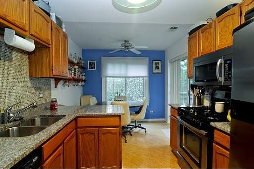 4th image of 4140 N Pheasant Trail Ct Unit 6