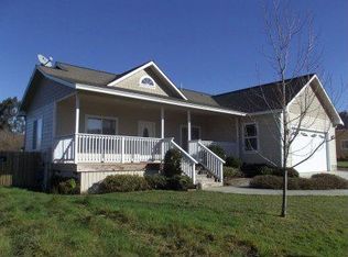 106 Gulliksen Dr, Fortuna, CA 95540