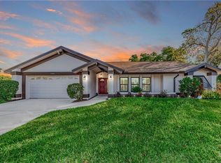 1300 Fir Ct, Tarpon Springs, FL 34689