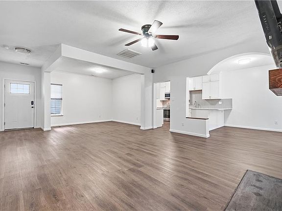 5th image of 5008 James St