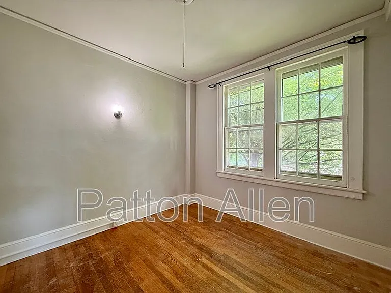 116 E Chestnut St #24 — Photo 19