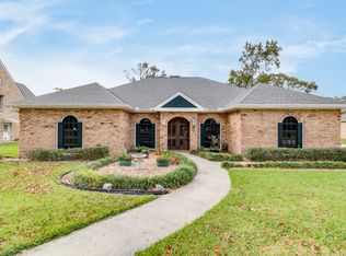 203 Country Club Dr, Lafayette, LA 70501