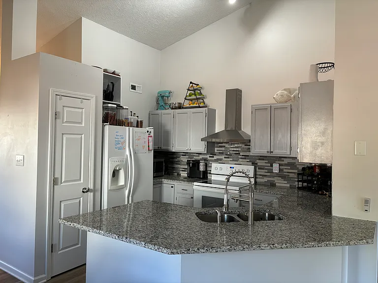 218 Walter Ct — Photo 34