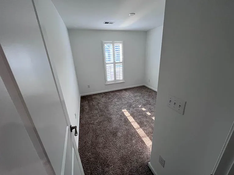 22047 Lani Dr — Photo 42