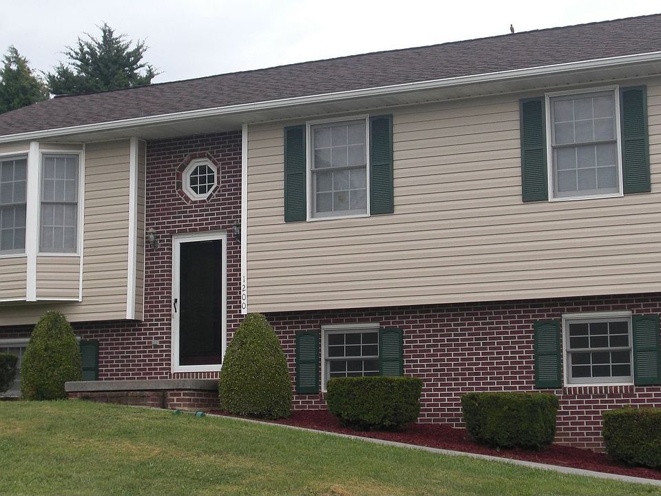New roof and siding June 2010