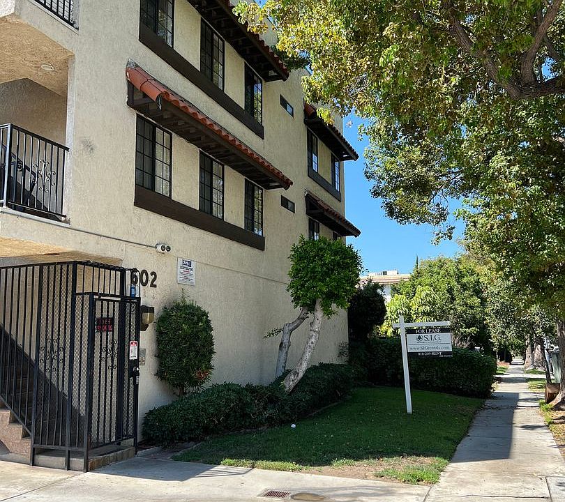1st image of 602 W California Ave Unit 602
