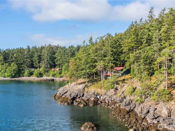 755 Ferry Road, Lopez Island, WA 98261