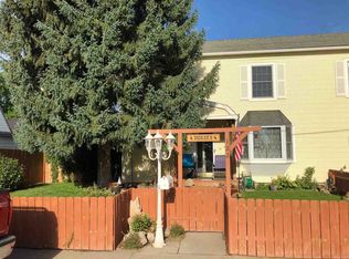 122 S 13th St, Worland, WY 82401