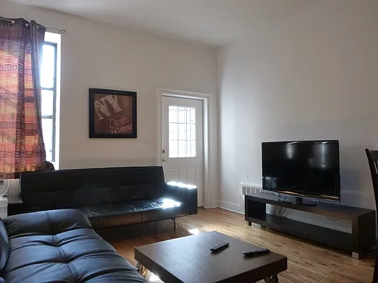 Rented by Bohemia Realty Group | media 22