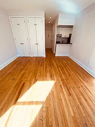 Rented by Metropolis Real Estate of Manhattan