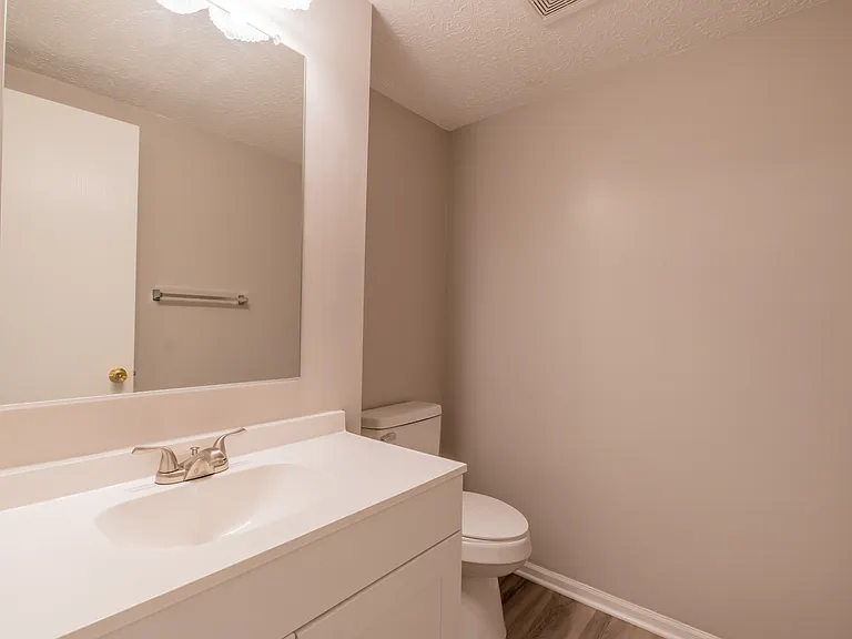 484-486 Applegate Ln #486 — Photo 24