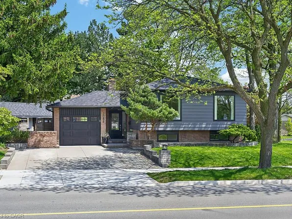 3088 Palmer Dr, Burlington, ON L7M 1S9