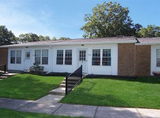 404 Woodbridge Dr UNIT C, Ridge, NY 11961