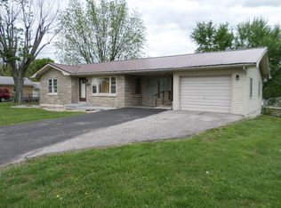 284 N Logsdon Pkwy, Radcliff, KY 40160