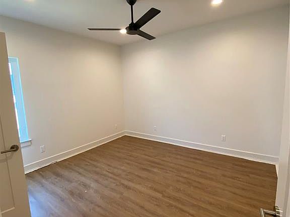 5th image of 4525 Crosley Ln