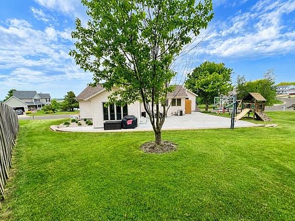 3rd image of 10864 Blue Mountain Ave