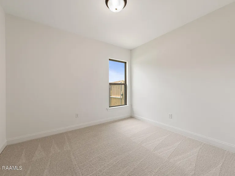 300 Ethereal St — Photo 27