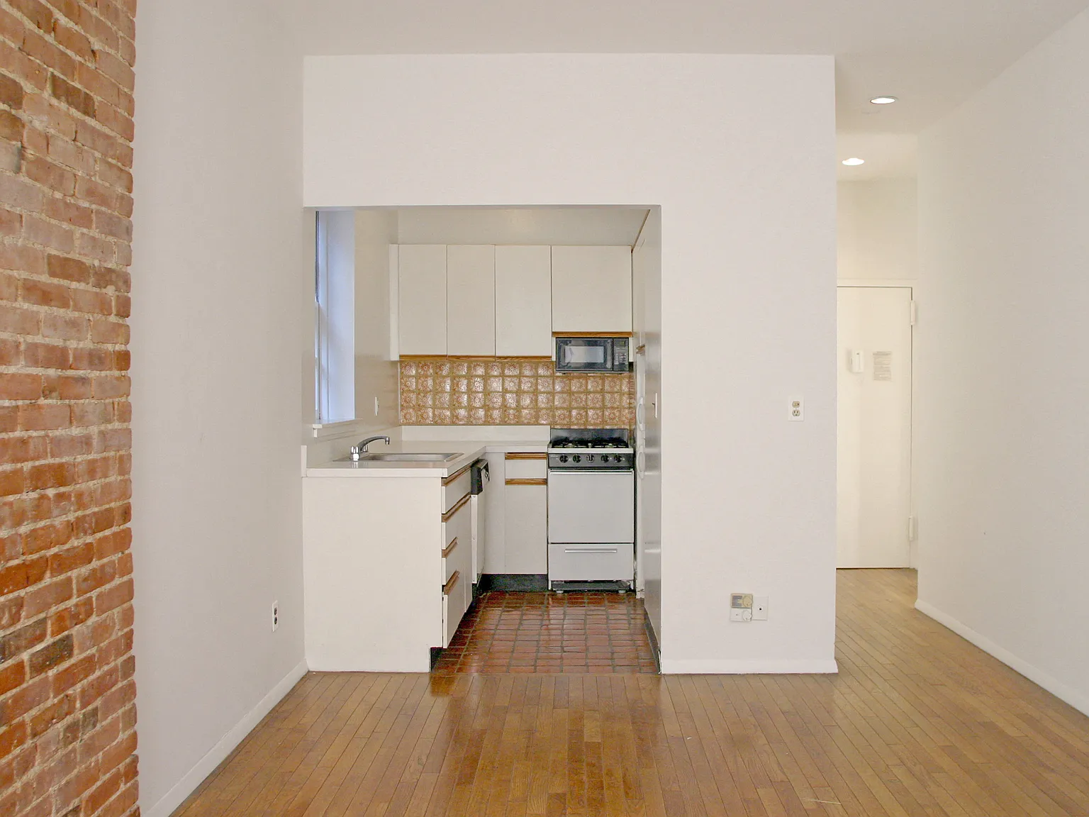 304 East 92nd Street — Photo 2