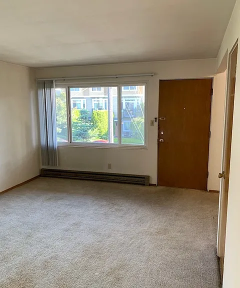 721 Nob Hill Ave N — Photo 3