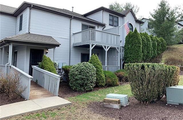 76 Mcbee Ct!