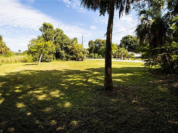 5th image of 418 New York Dr