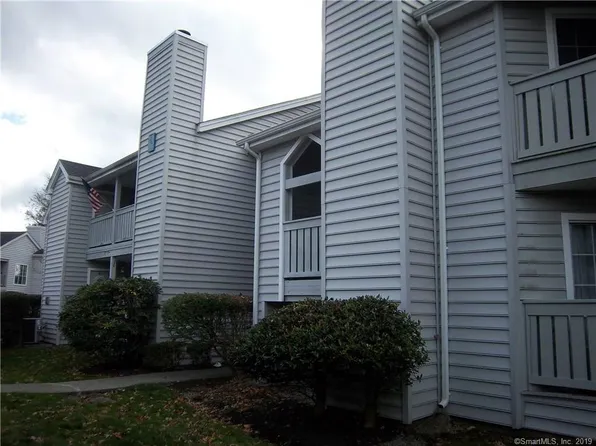 41 Crown Knoll Ct APT 50, Groton, CT 06340