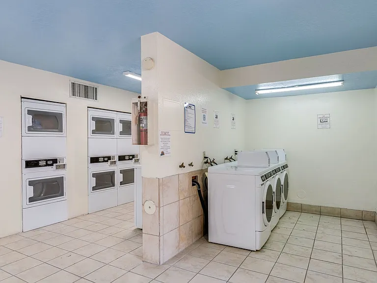 455 W Kelso St #131 — Photo 11