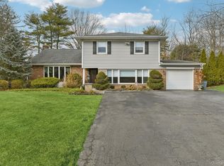 14 Fairway Drive, Great Neck, NY 11020